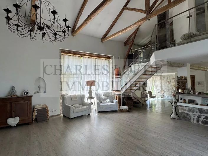 Image No.28-11 Bed House for sale