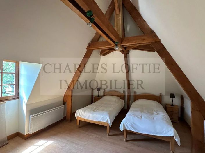 Image No.12-4 Bed House for sale