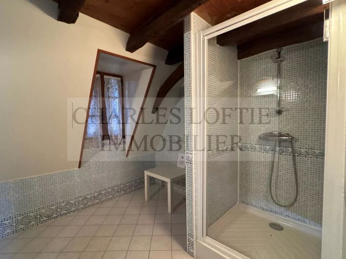 Image No.15-4 Bed House for sale