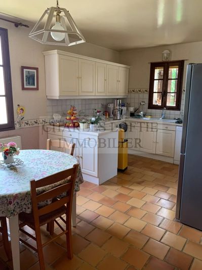 Image No.6-5 Bed House for sale