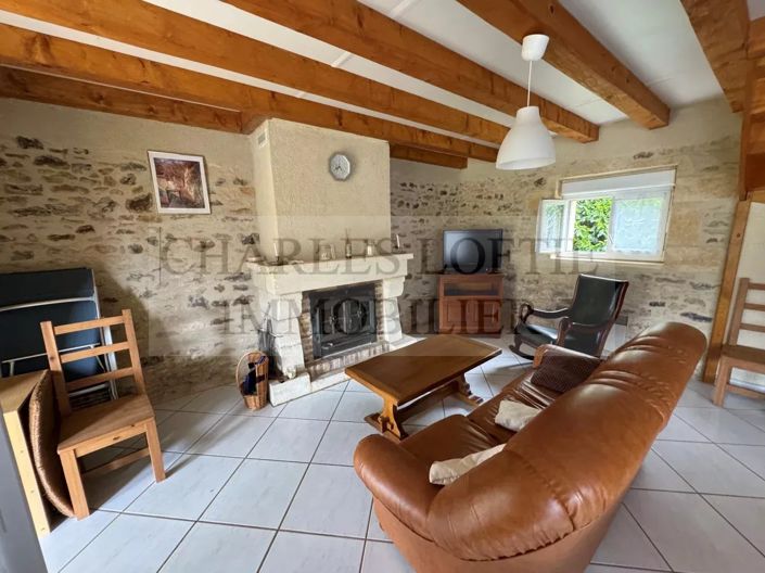 Image No.21-6 Bed House for sale