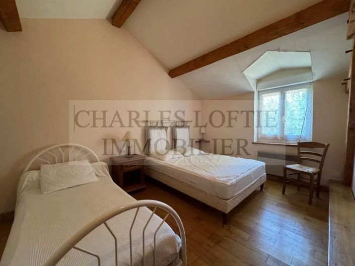 Image No.25-6 Bed House for sale