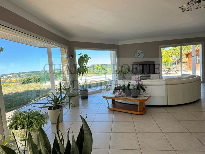 Image No.8-3 Bed House for sale