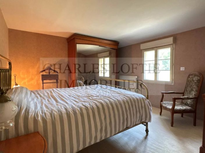 Image No.17-3 Bed House for sale