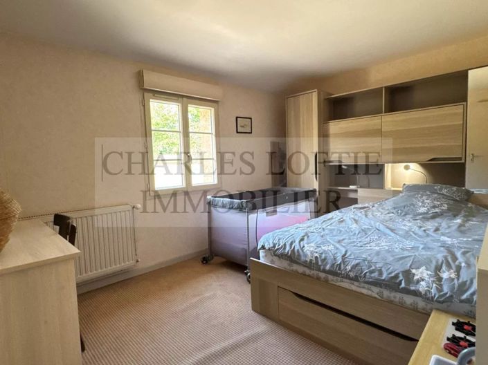 Image No.19-3 Bed House for sale