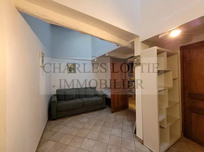 Image No.11-3 Bed House for sale
