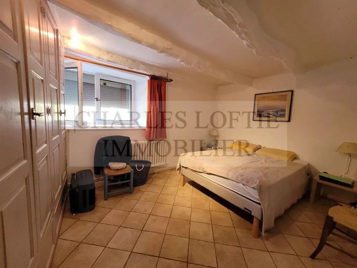 Image No.12-3 Bed House for sale