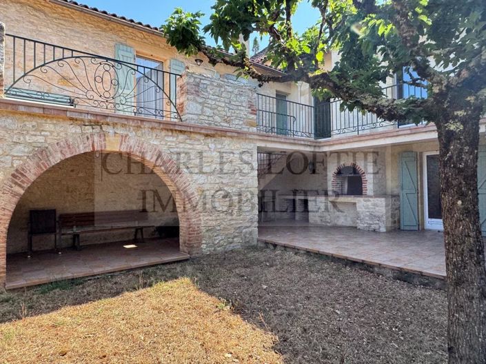 Image No.24-9 Bed House for sale