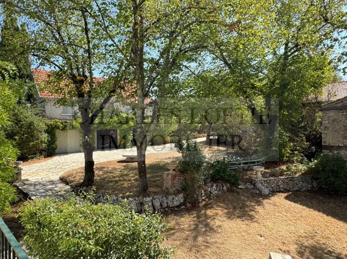 Image No.30-9 Bed House for sale