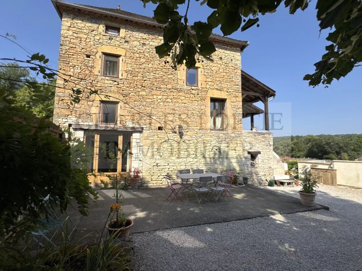 Image No.2-4 Bed House for sale