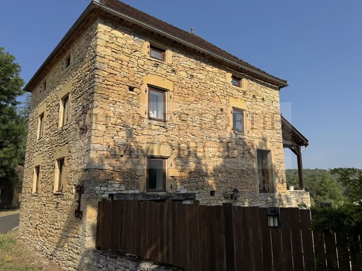 Image No.24-4 Bed House for sale