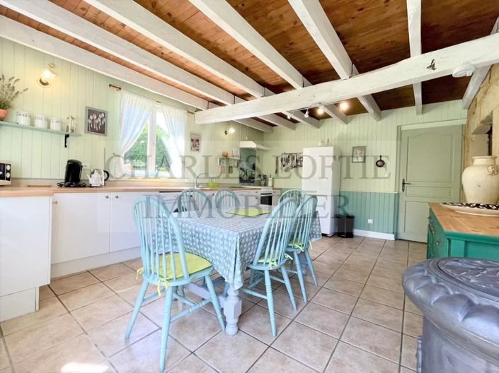 Image No.17-10 Bed House for sale