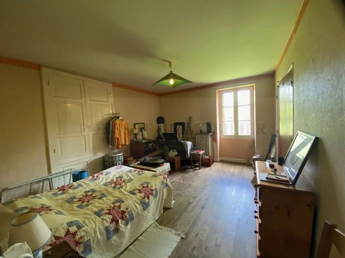 Image No.10-4 Bed House for sale