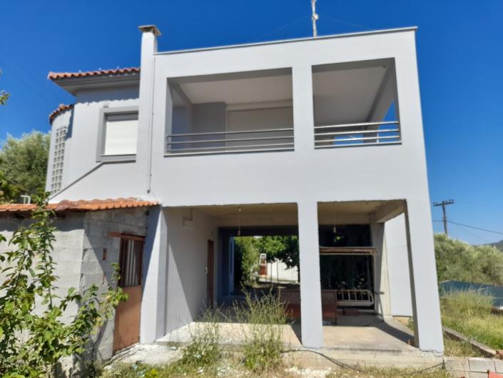Image No.1-2 Bed House for sale