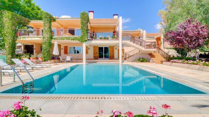 Image No.1-5 Bed Villa for sale