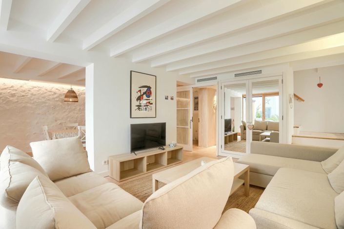 Image No.1-3 Bed Townhouse for sale