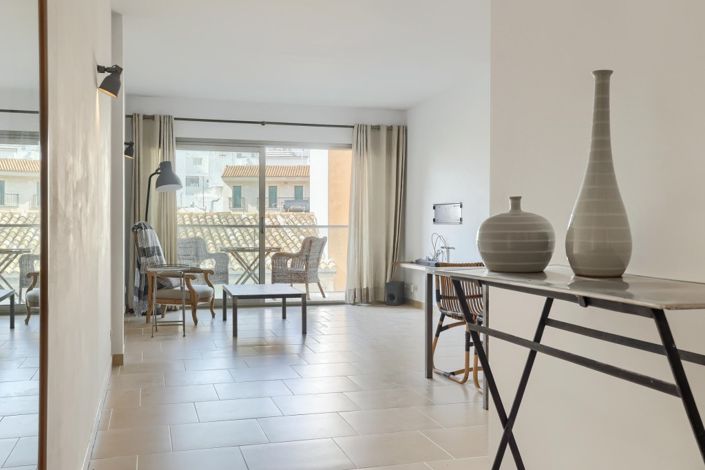 Image No.1-3 Bed Apartment for sale