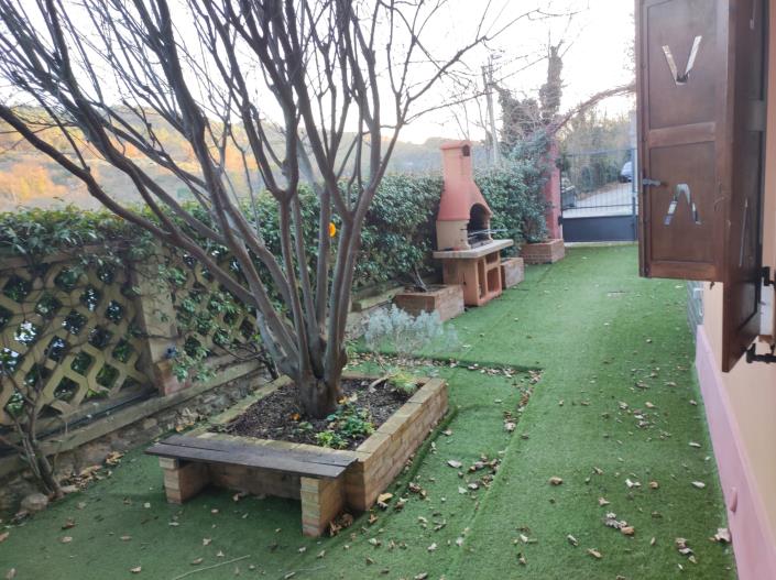 Image No.5-3 Bed House for sale