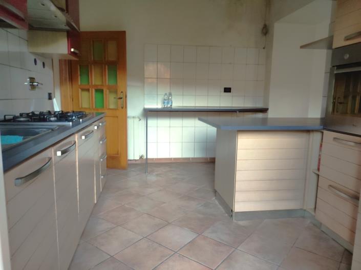 Image No.10-3 Bed House for sale