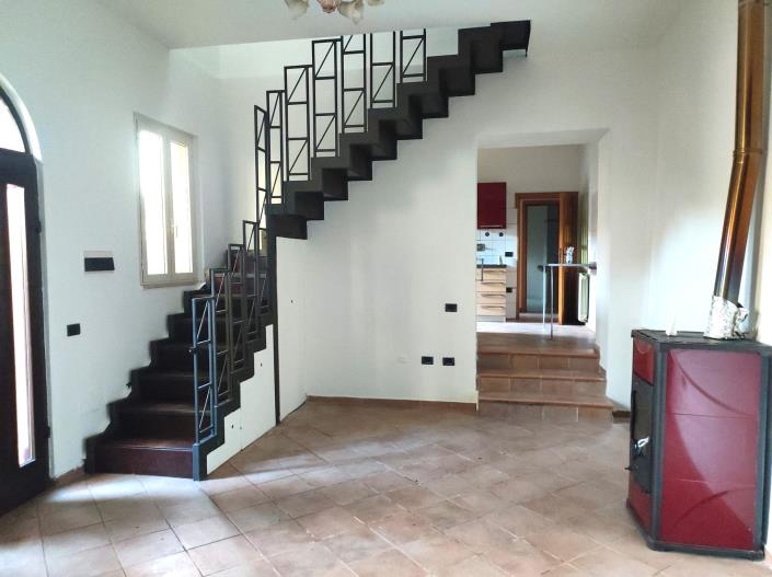 Image No.9-3 Bed House for sale