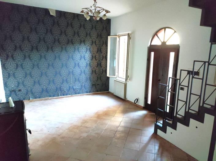 Image No.7-3 Bed House for sale