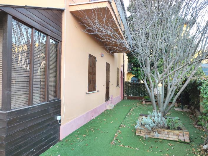 Image No.2-3 Bed House for sale