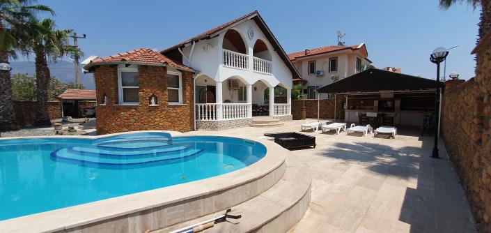 Image No.14-4 Bed Villa / Detached for sale