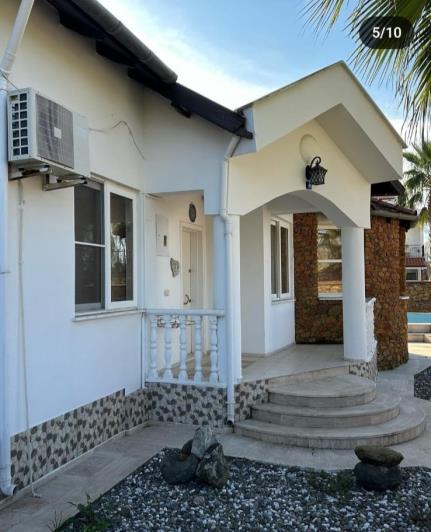 Image No.9-4 Bed Villa / Detached for sale