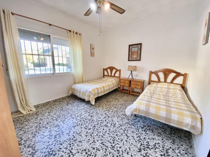 Image No.29-Maison de campagne de 6 chambres à vendre à El Carmoli