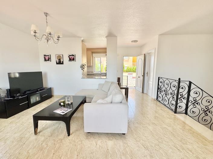 Image No.1-4 Bed House/Villa for sale