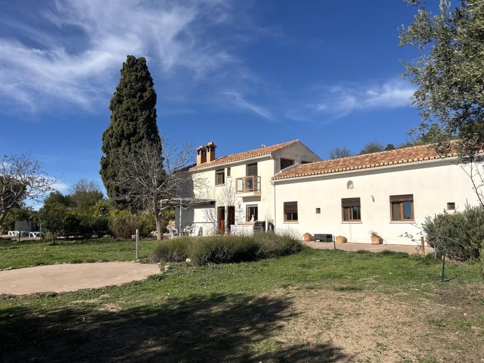 Image No.61-11 Bed Country House for sale