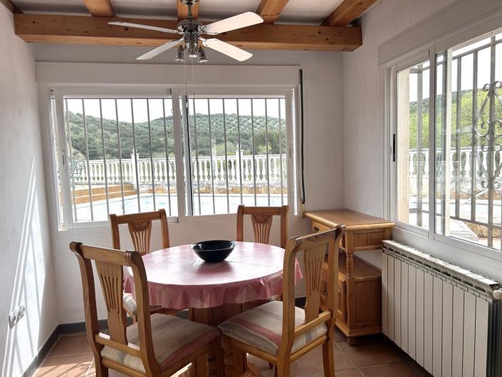 Image No.14-3 Bed Villa / Detached for sale