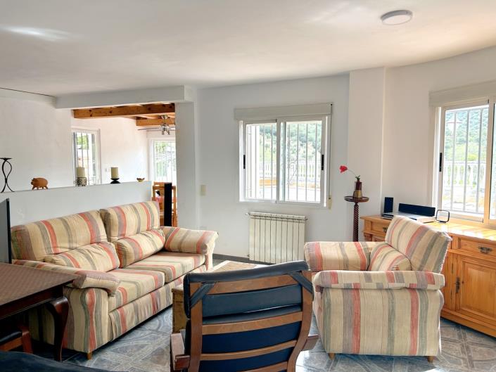 Image No.17-3 Bed Villa / Detached for sale