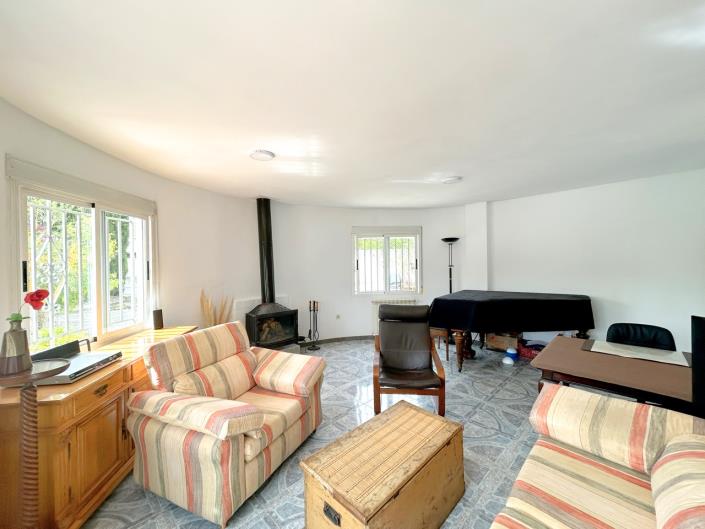 Image No.19-3 Bed Villa / Detached for sale