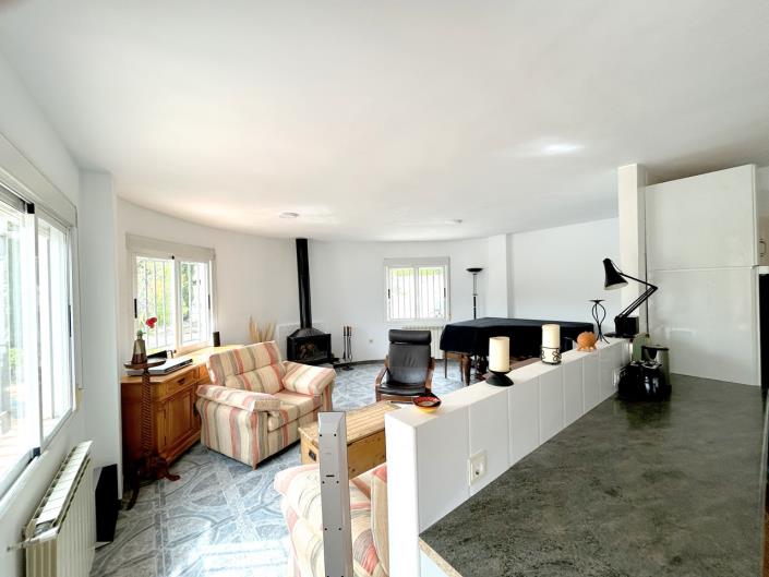 Image No.20-3 Bed Villa / Detached for sale