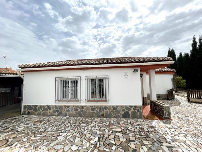 Image No.27-3 Bed Villa / Detached for sale