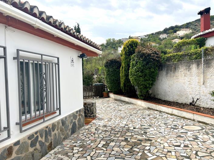 Image No.28-3 Bed Villa / Detached for sale