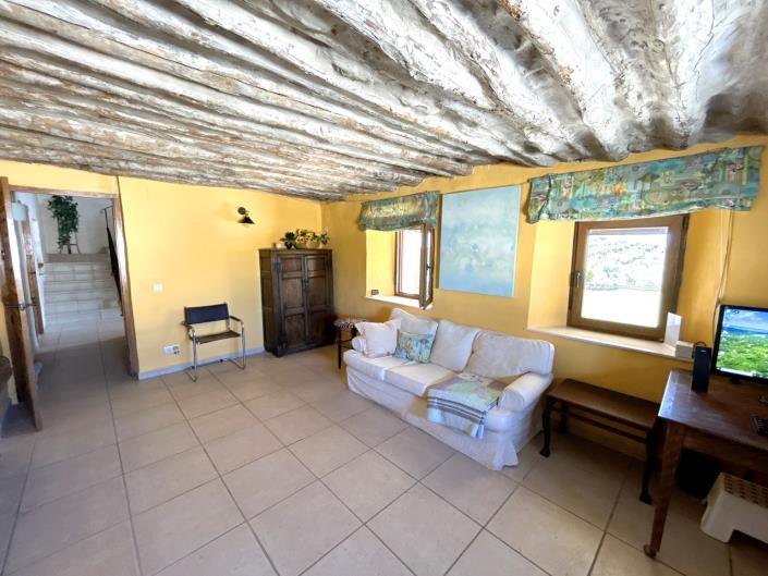 Image No.28-5 Bed Farmhouse for sale