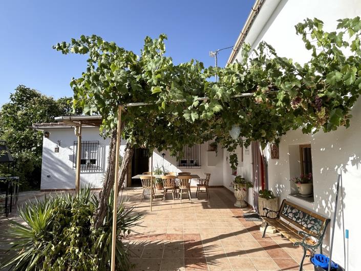 Image No.4-7 Bed Cortijo for sale