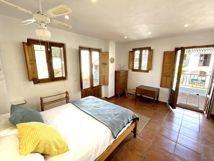 Image No.36-14 Bed Cortijo for sale