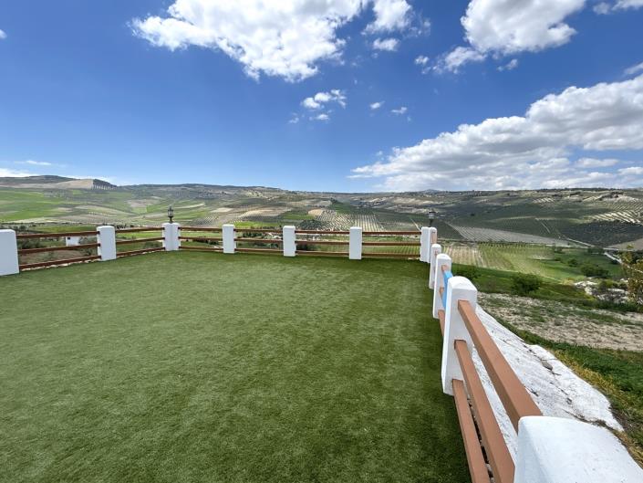 Image No.34-15 Bed Commercial for sale