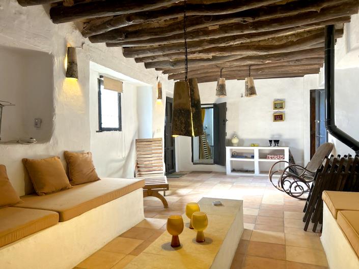 Image No.15-9 Bed Country Property for sale