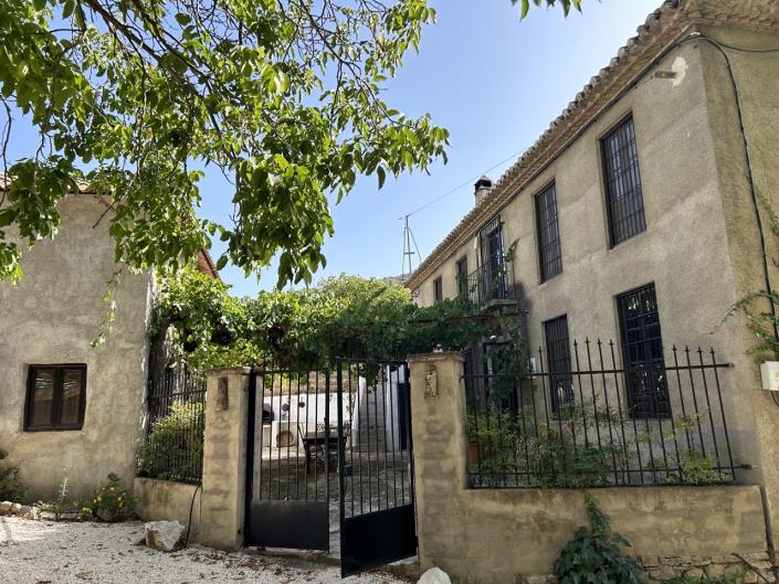 Image No.22-9 Bed Country Property for sale