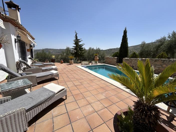 Image No.41-2 Bed Country House for sale