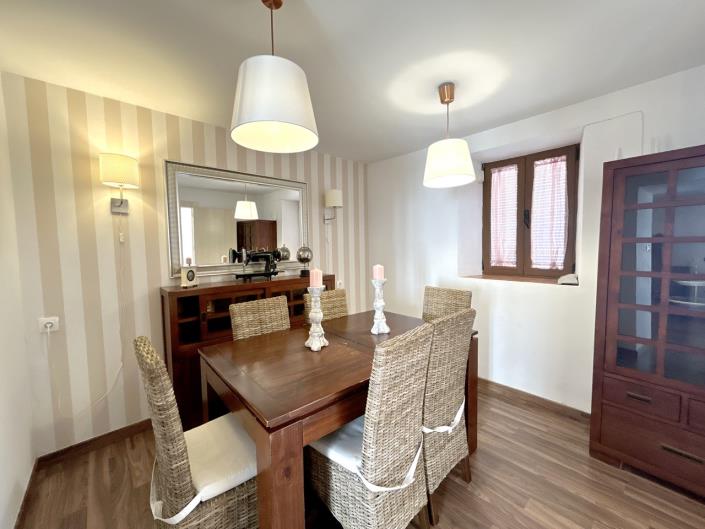 Image No.30-Maison de village de 3 chambres à vendre à Moclin