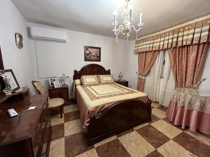 Image No.13-7 Bed Village House for sale