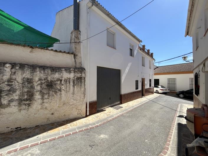 Image No.14-7 Bed Village House for sale