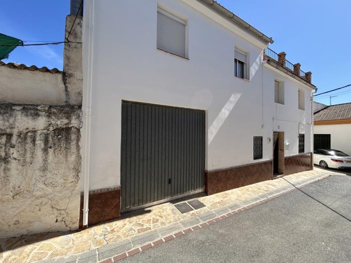 Image No.15-7 Bed Village House for sale