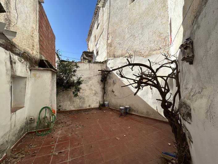 Image No.4-5 Bed Townhouse for sale