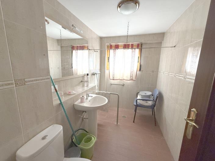 Image No.18-Maison de village de 4 chambres à vendre à Colomera